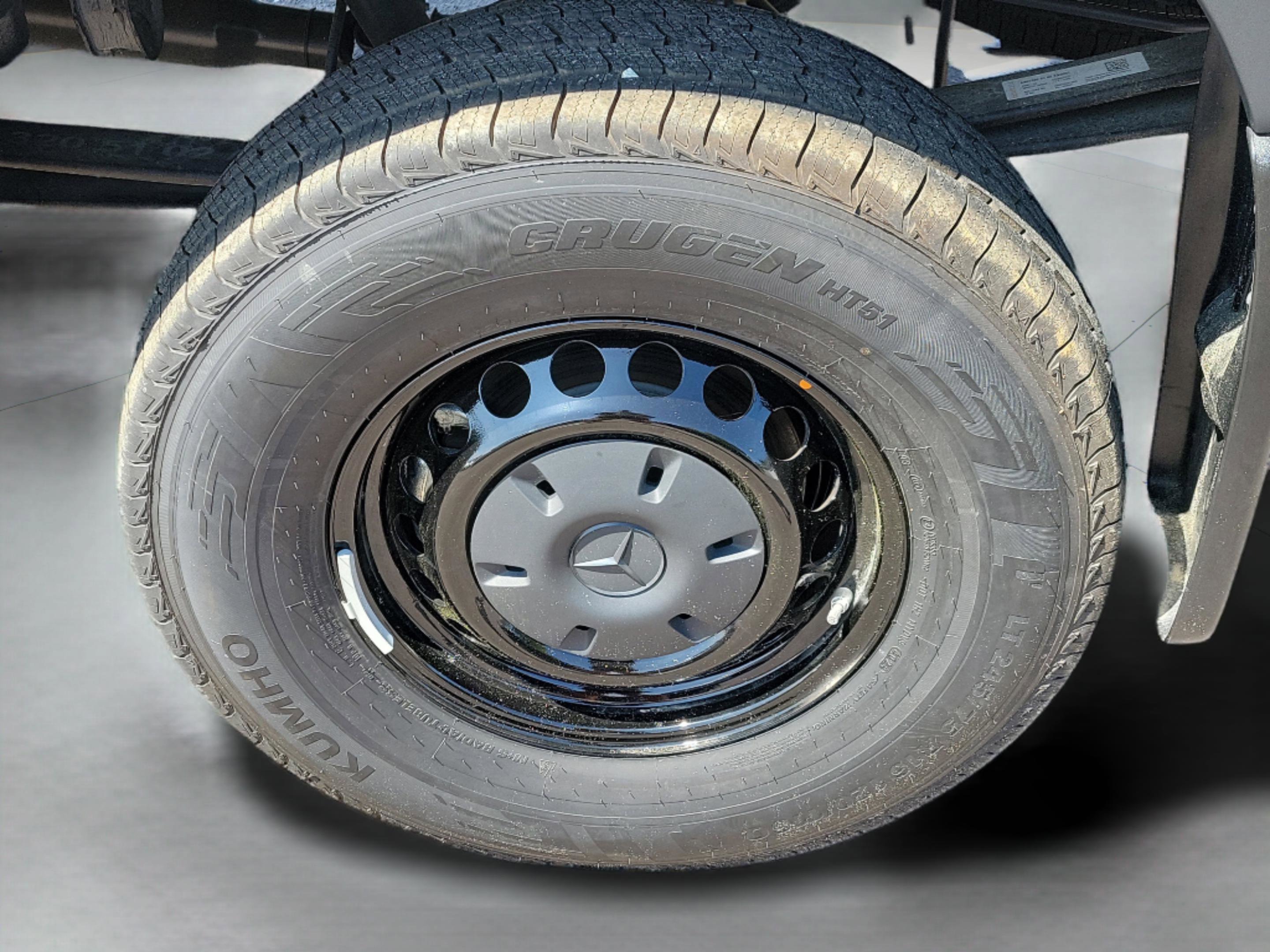 New 2025 Mercedes-Benz Sprinter 2500 image 5