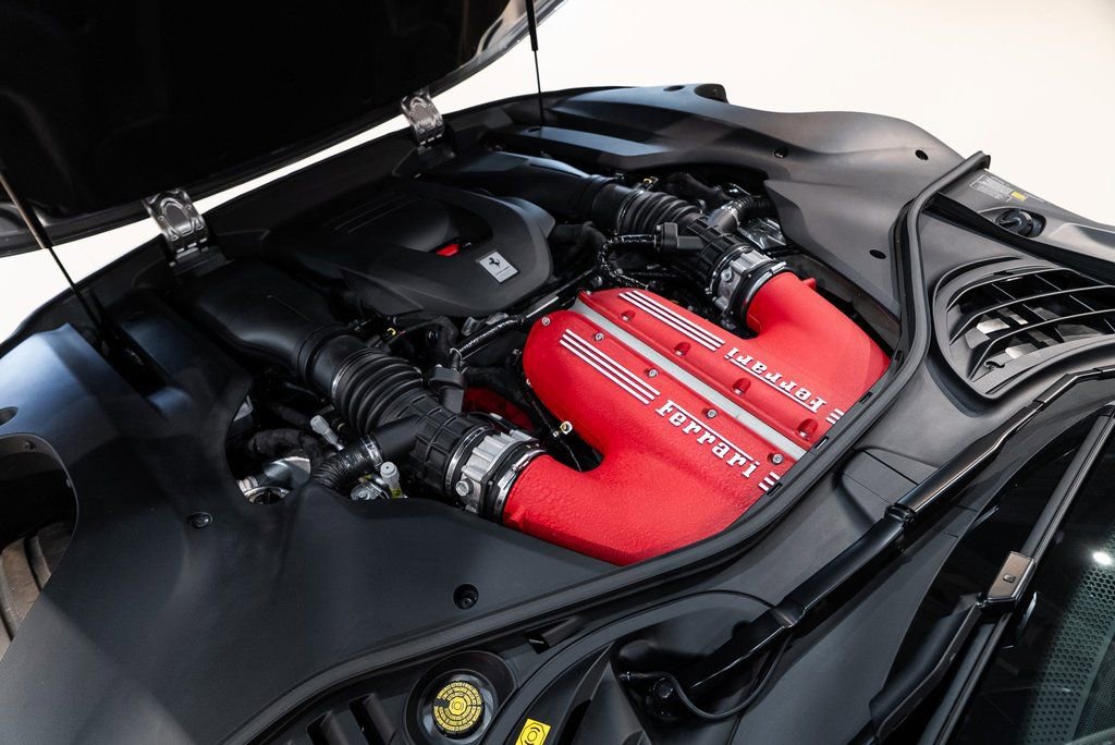 Certified 2025 Ferrari 12Cilindri RWD image 17