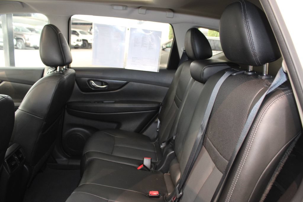 Used 2017 Nissan Rogue SL w/ SL Premium Package AWD/4WD image 49