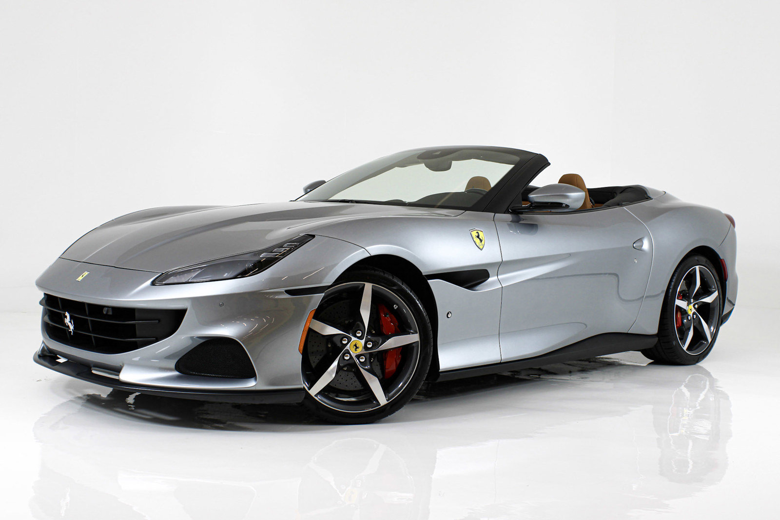 Certified 2023 Ferrari Portofino M RWD image 66