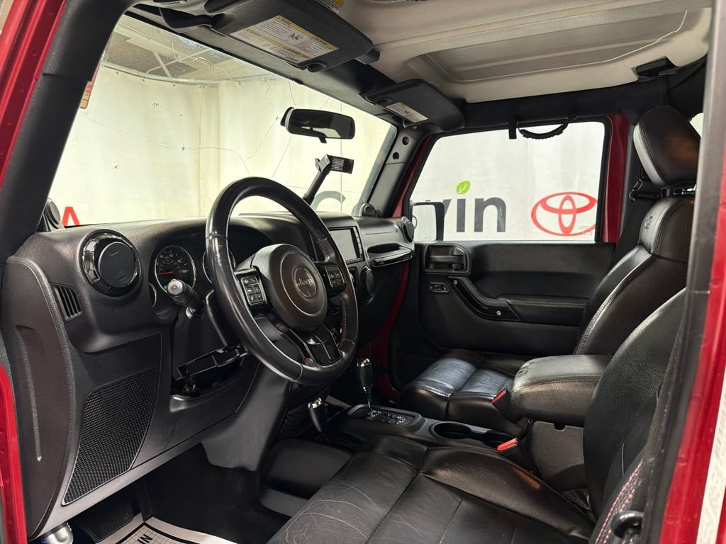Used 2012 Jeep Wrangler Unlimited Sahara AWD/4WD image 25