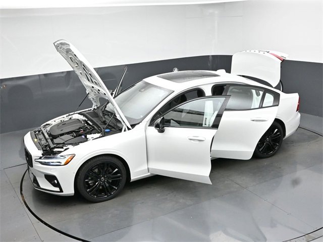 Used 2023 Volvo S60 B5 Plus w/ Climate Package image 43