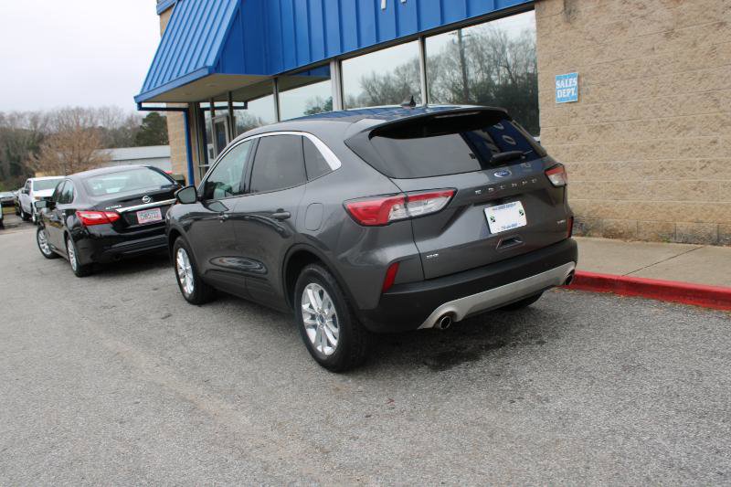 Used 2021 Ford Escape SE image 5