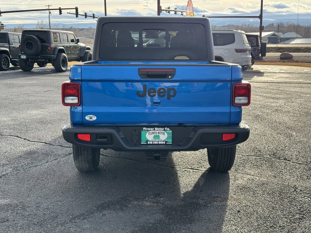 New 2025 Jeep Gladiator Sport image 6