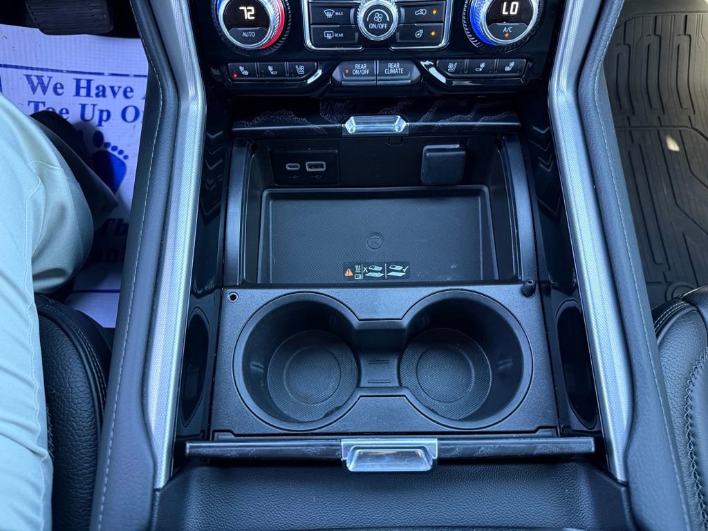 Used 2024 GMC Yukon XL Denali w/ Advanced Technology Package image 24