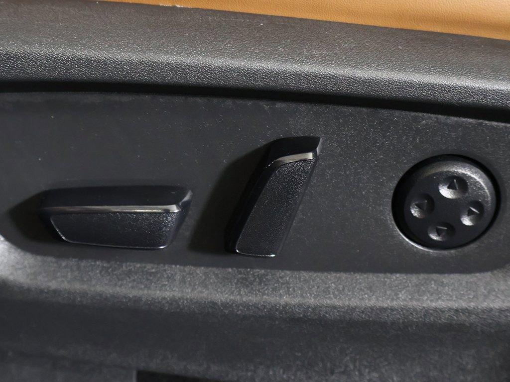 Used 2023 INFINITI QX60 Sensory w/ Cargo Package image 40