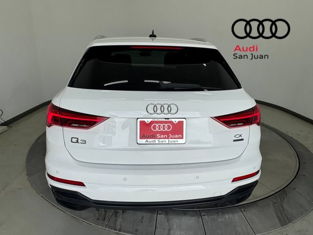 Used 2022 Audi Q3 2.0T Premium Plus w/ Premium Plus Package AWD/4WD image 33