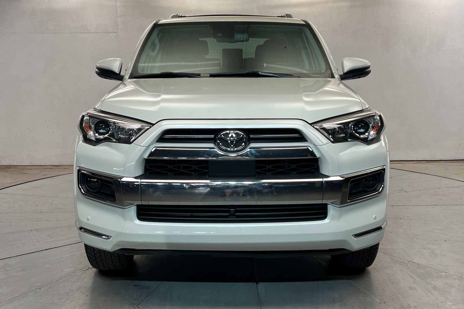 Used 2023 Toyota 4Runner Limited AWD/4WD image 9