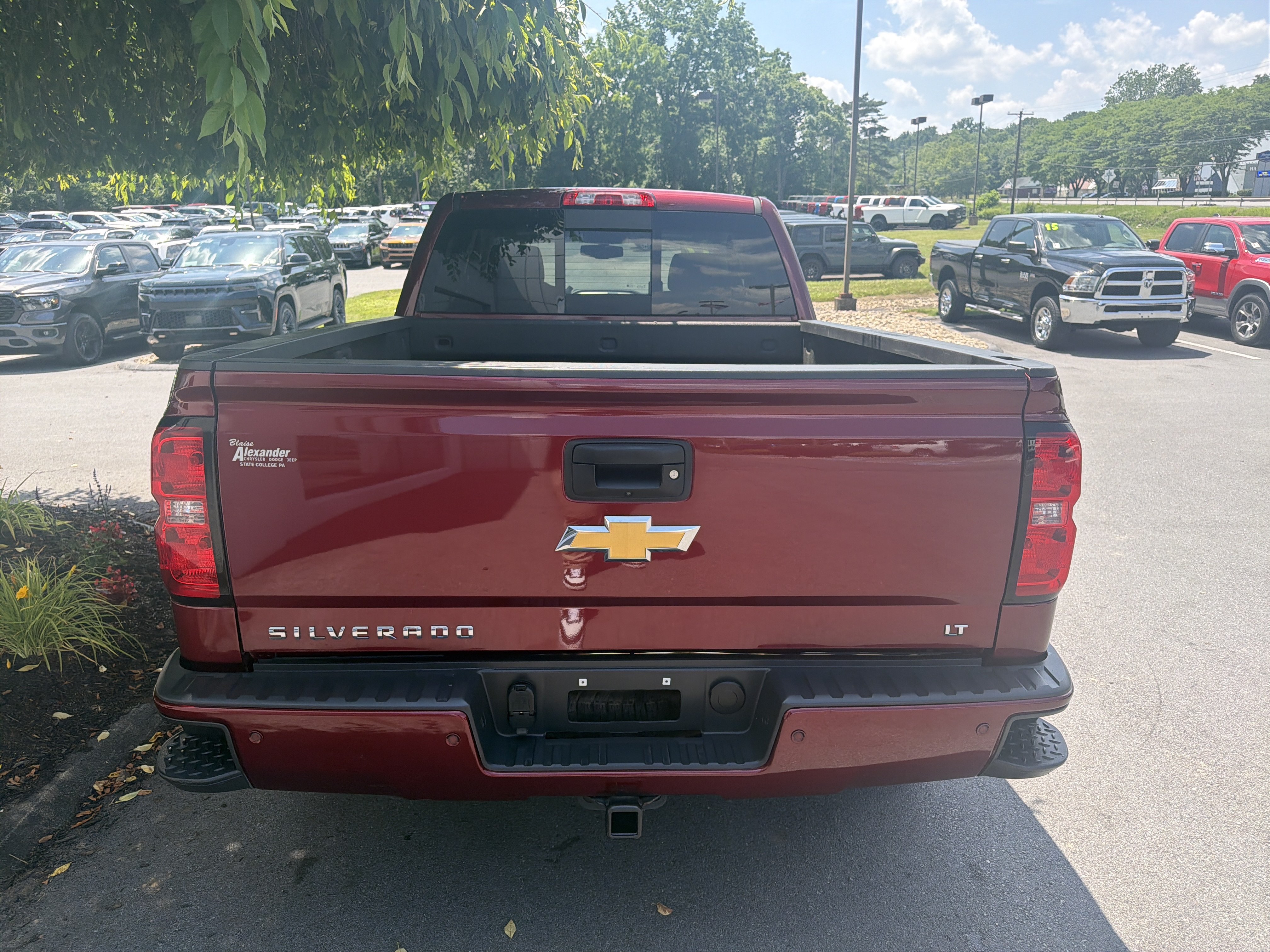 Used 2017 Chevrolet Silverado 1500 LT w/ All Star Edition AWD/4WD image 4