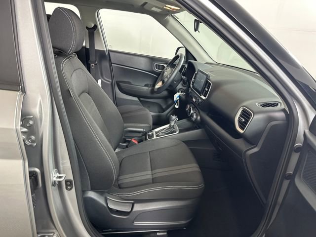 Certified 2023 Hyundai Venue SEL image 28