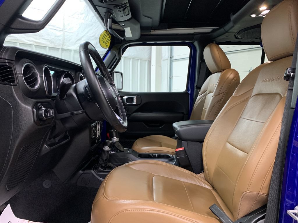 Used 2020 Jeep Wrangler Unlimited Sahara AWD/4WD image 16