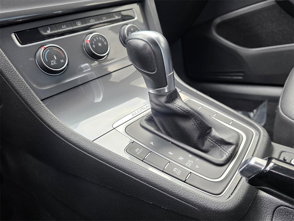 Used 2017 Volkswagen Golf Alltrack SE image 20