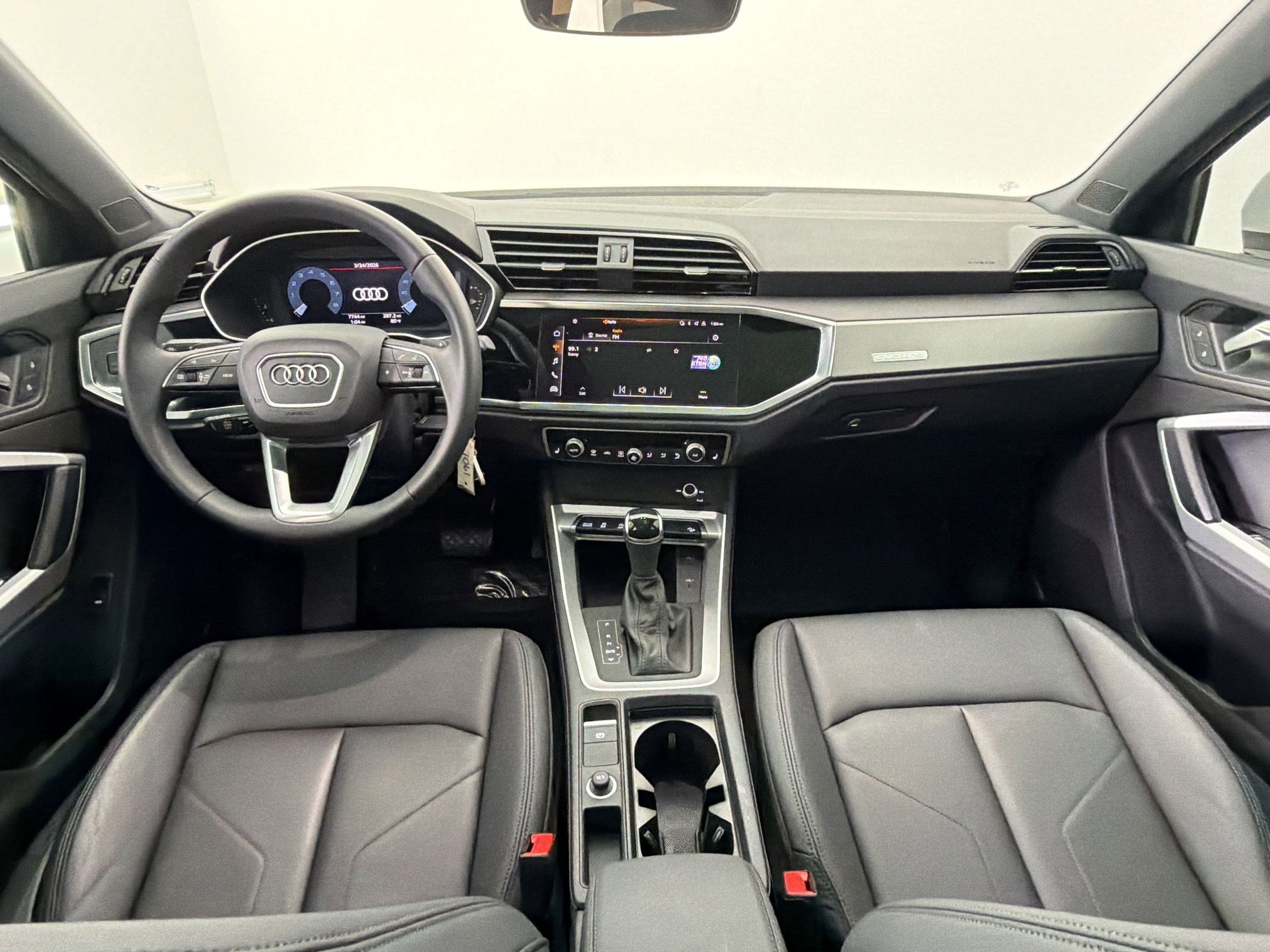 Certified 2025 Audi Q3 2.0T Premium image 17