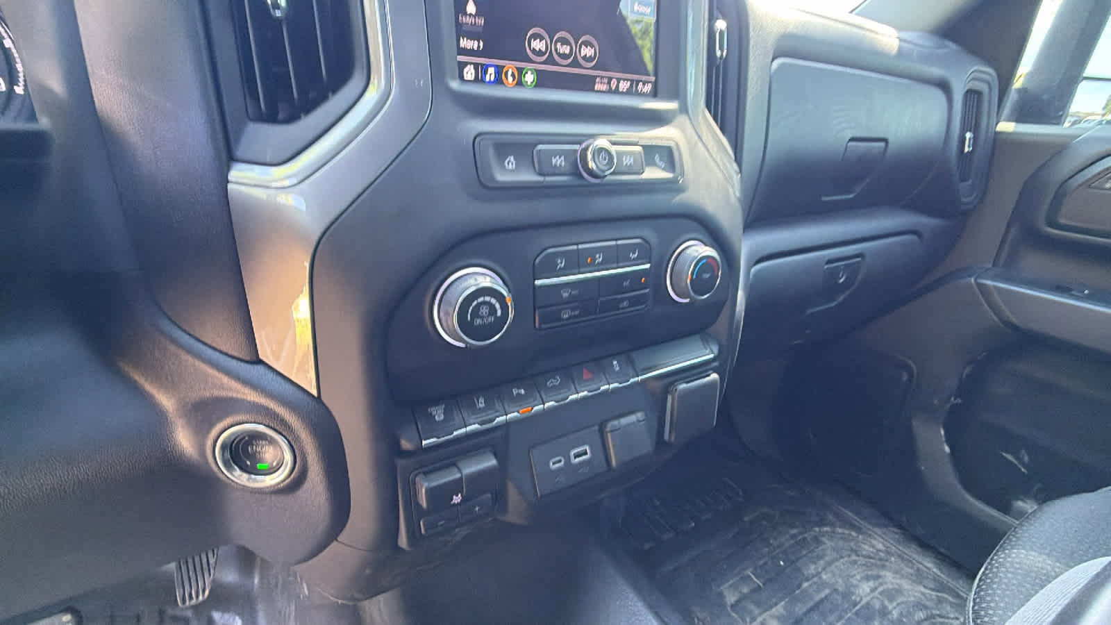 Used 2026 Chevrolet Silverado 3500 W/T AWD/4WD image 13