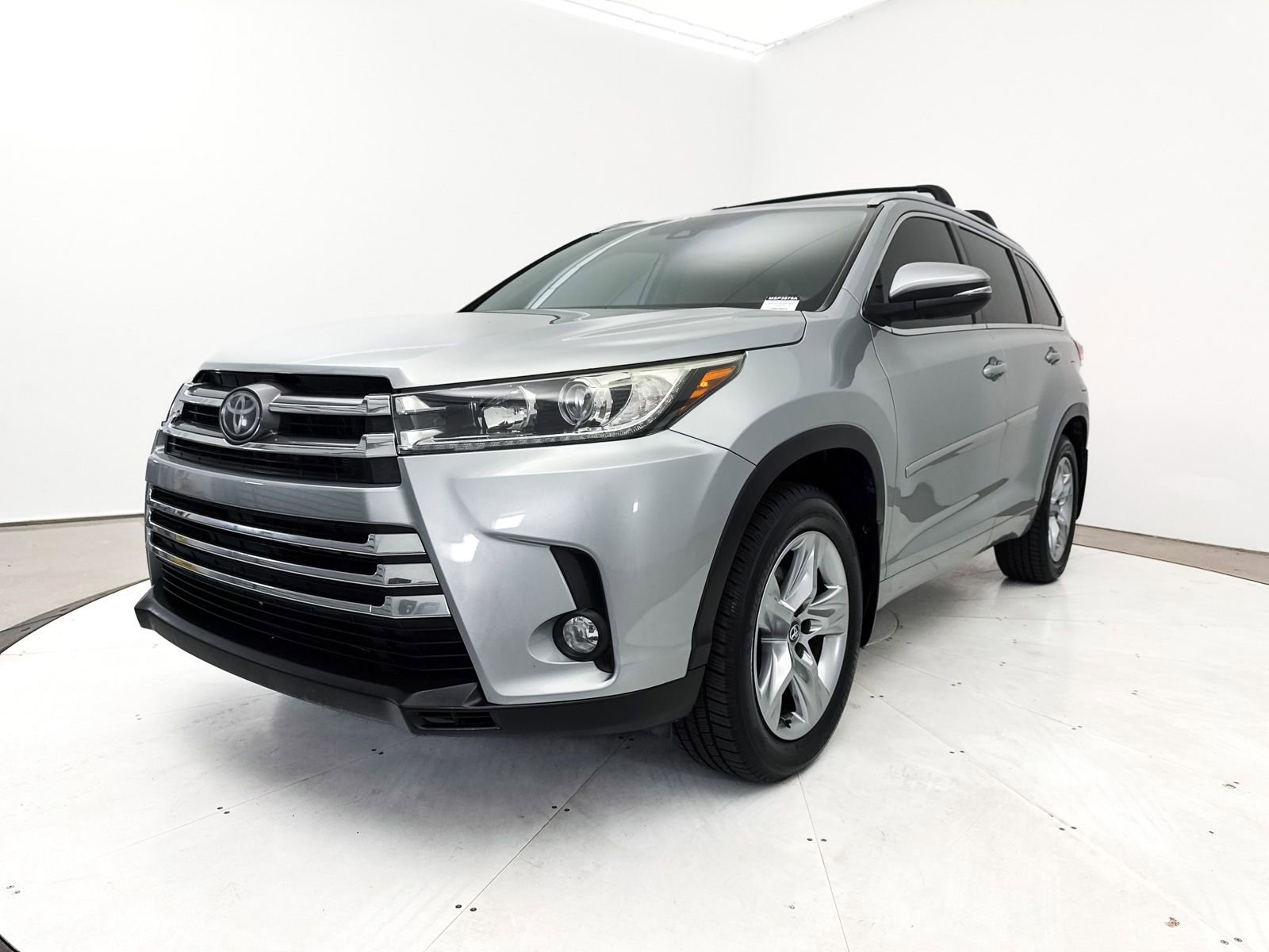 Used 2018 Toyota Highlander Limited AWD/4WD image 13