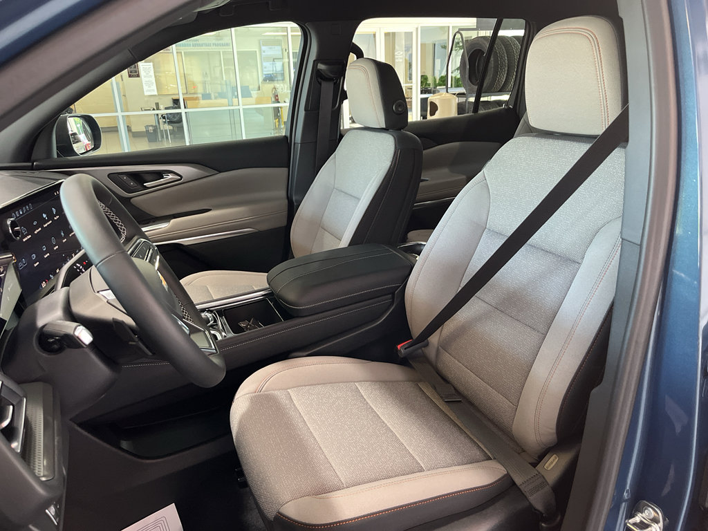 New 2026 Chevrolet Traverse LT FWD image 13