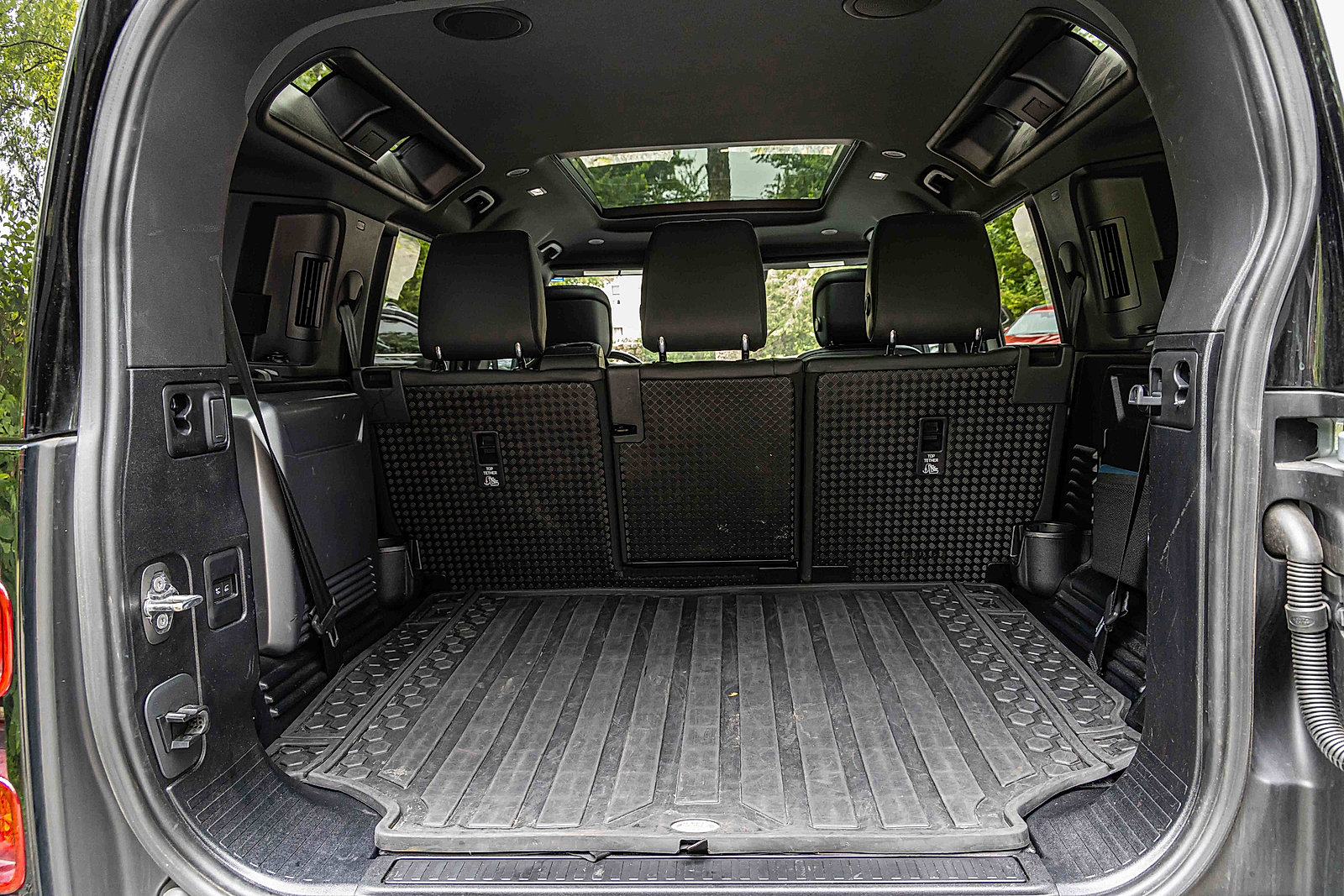 Used 2022 Land Rover Defender 110 XS Edition image 25