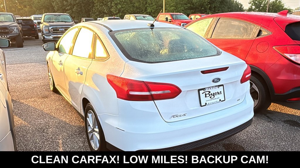Used 2018 Ford Focus SE FWD image 4