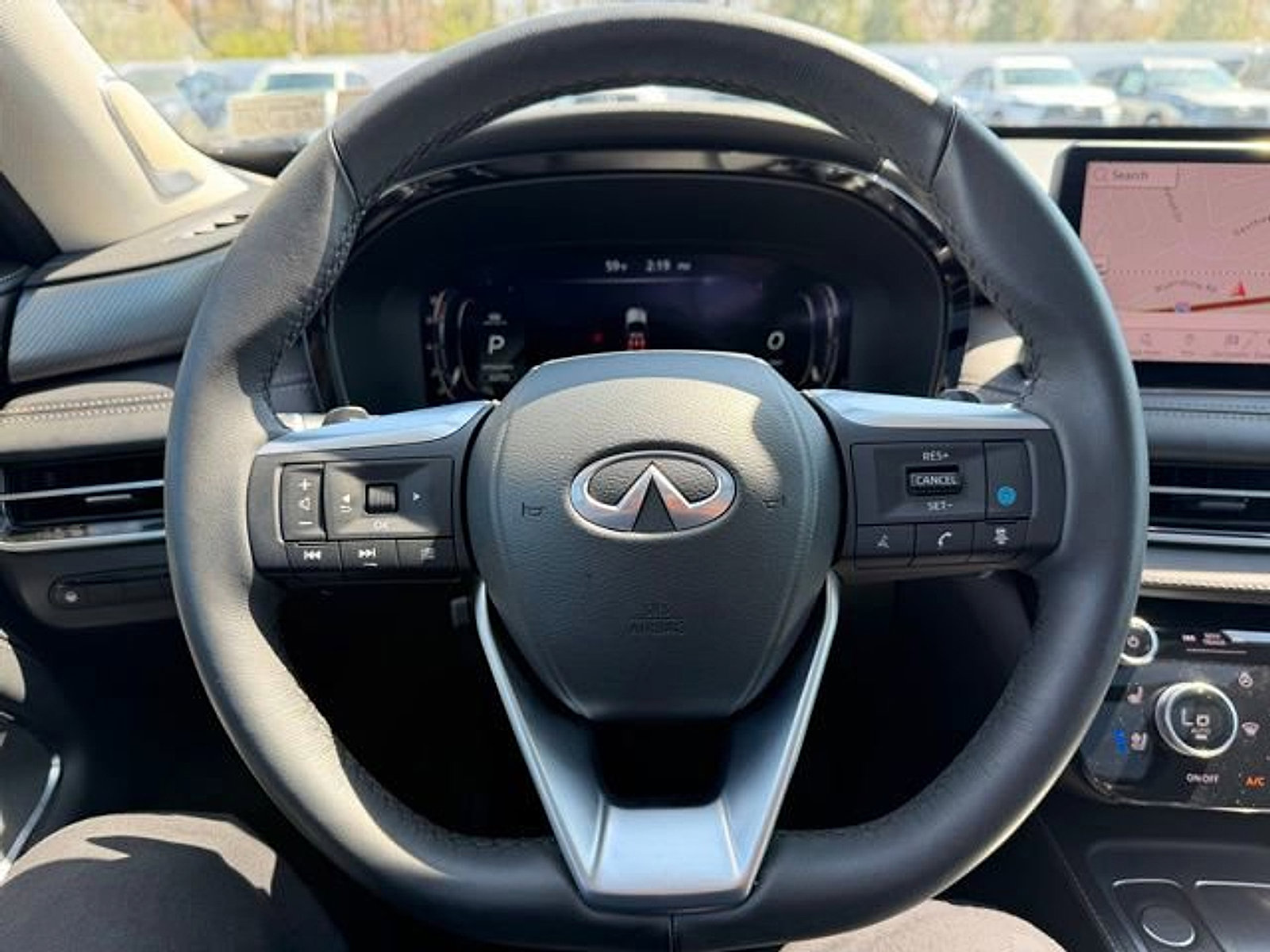 Certified 2025 INFINITI QX60 Luxe image 15