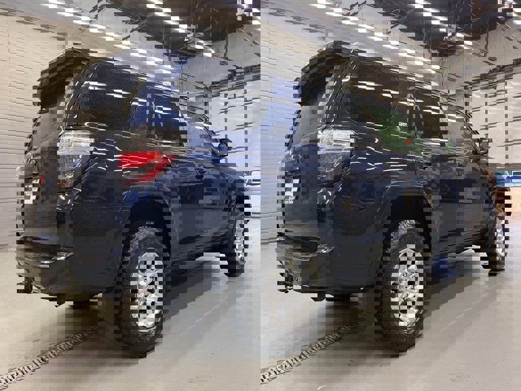 Used 2014 Toyota 4Runner image 7