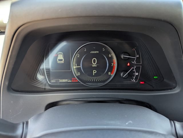Used 2021 Lexus UX 200 w/ Premium Package FWD image 31
