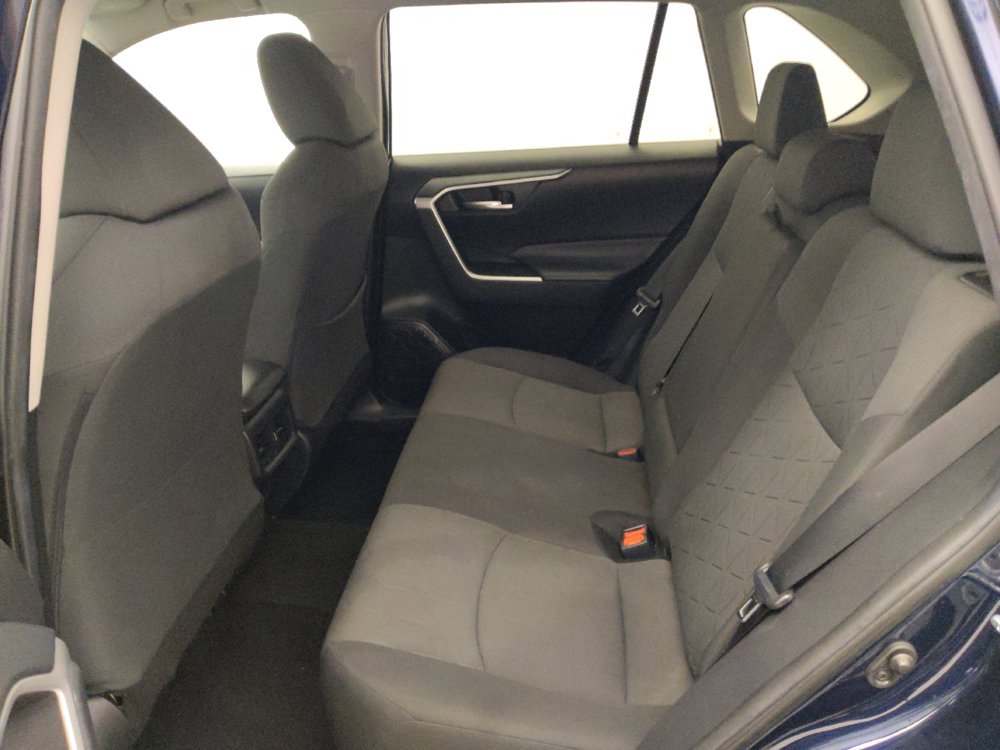 Used 2020 Toyota RAV4 XLE AWD/4WD image 18