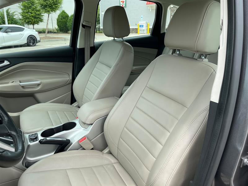 Used 2013 Ford C-MAX Energi SEL FWD image 40