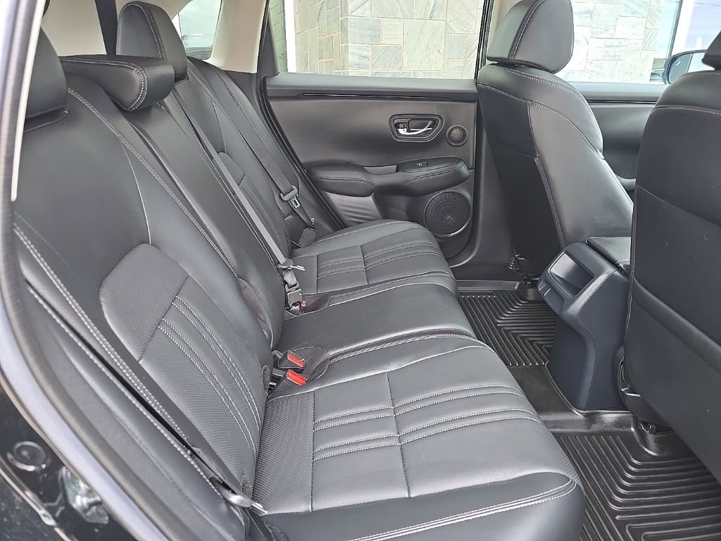 Used 2024 Honda HR-V EX-L image 30