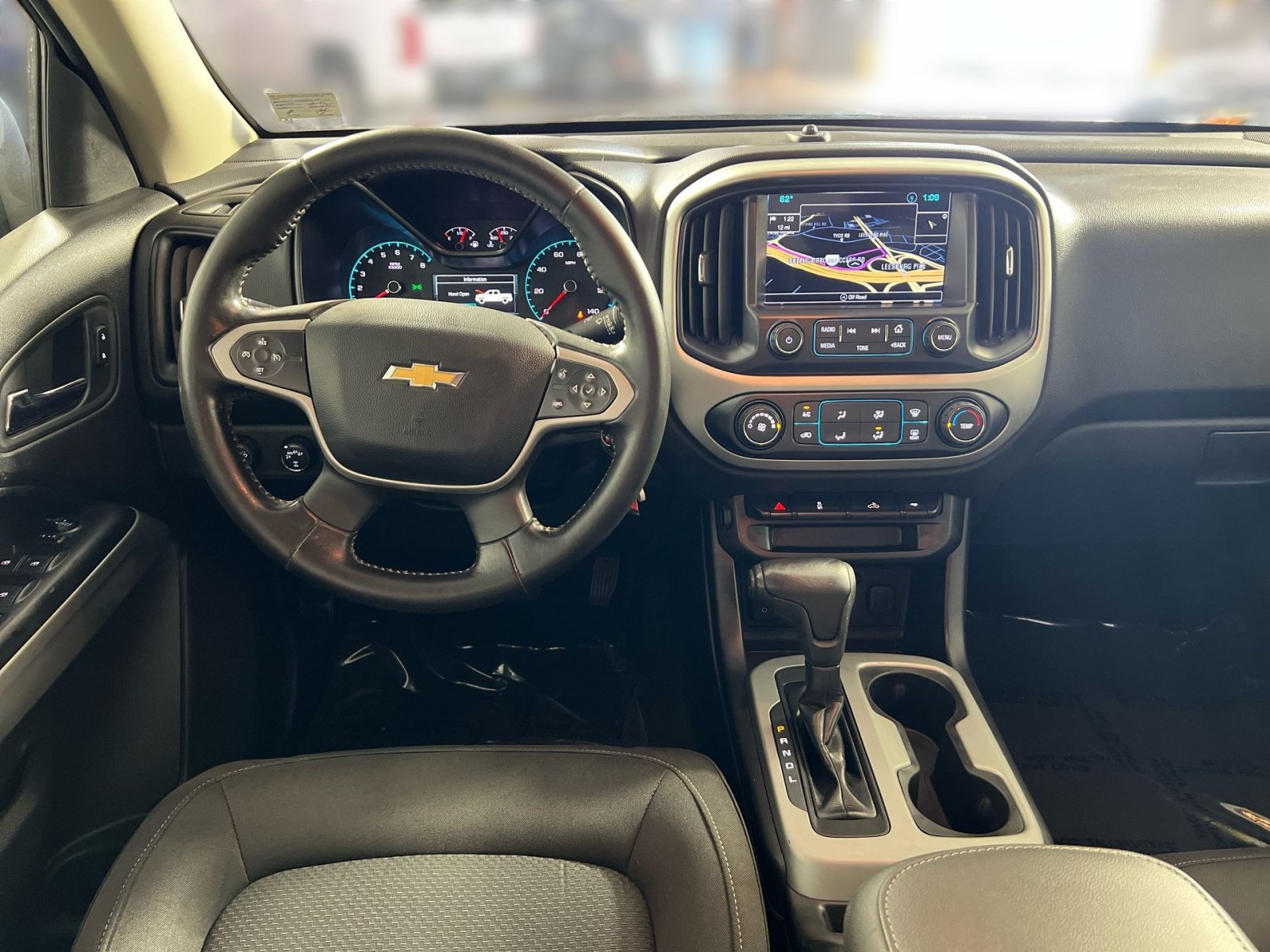Used 2017 Chevrolet Colorado LT w/ LT Convenience Package AWD/4WD image 20