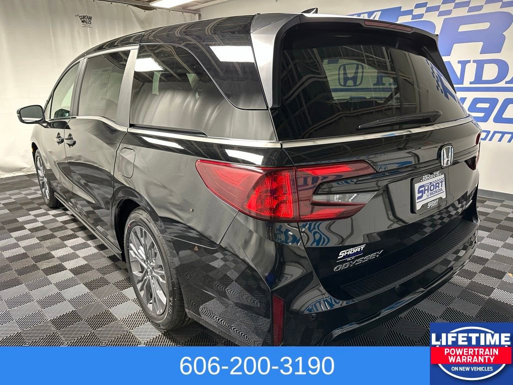 New 2026 Honda Odyssey Touring image 2