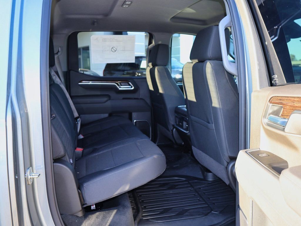New 2026 GMC Sierra 1500 Elevation image 29