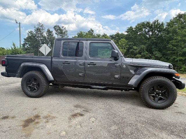 Used 2021 Jeep Gladiator Sport AWD/4WD image 14