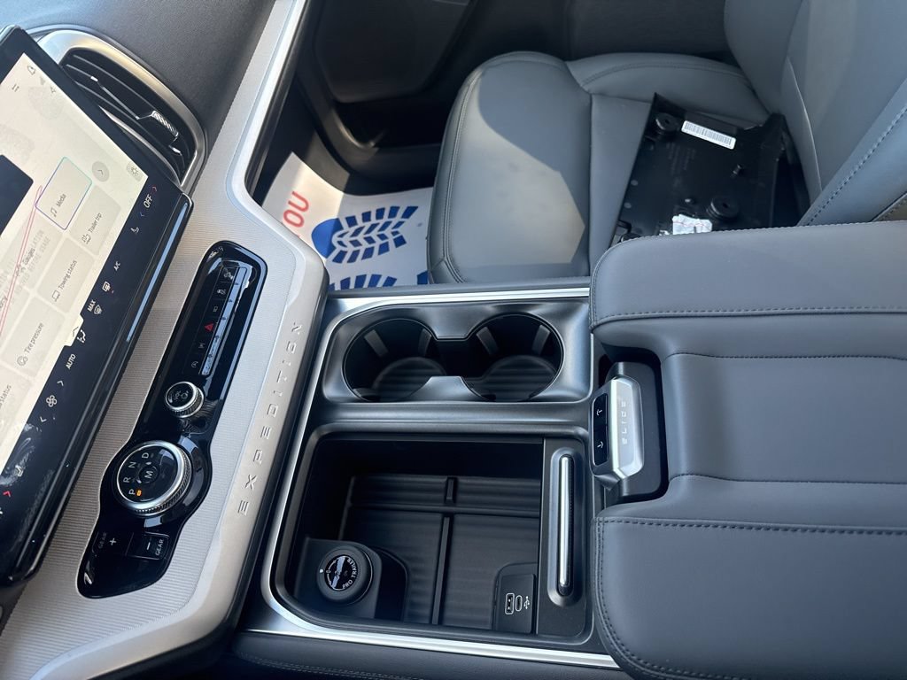 New 2026 Ford Expedition Active AWD/4WD image 30