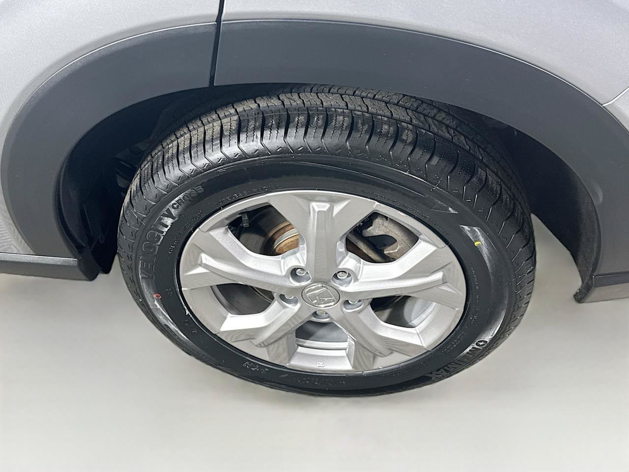 Used 2025 Honda HR-V LX image 5