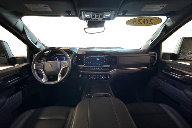 Used 2025 Chevrolet Silverado 2500 LTZ w/ LTZ Plus Package image 22