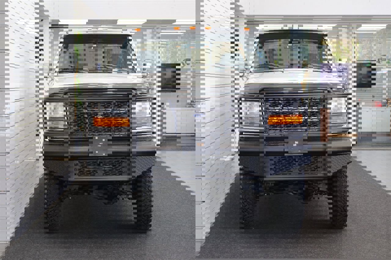Used 1997 Ford F250 XLT image 8