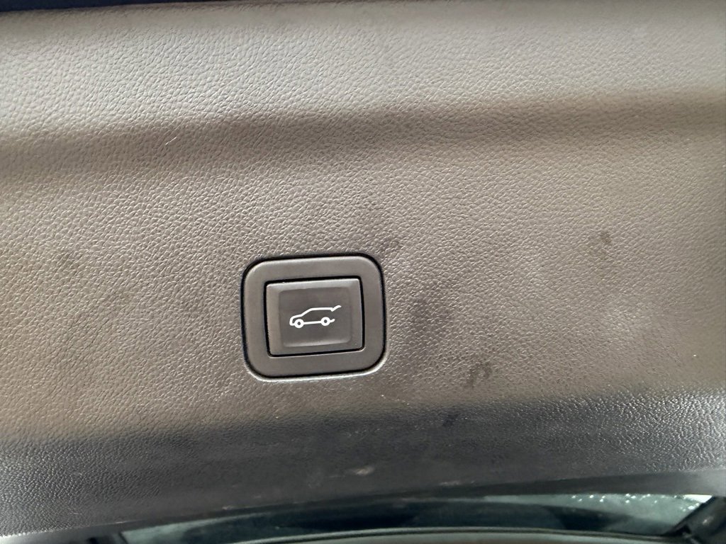 Used 2024 Chevrolet Tahoe LT image 33