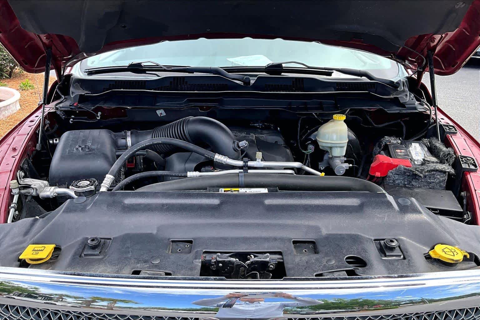 Used 2015 RAM 1500 Limited RWD image 32