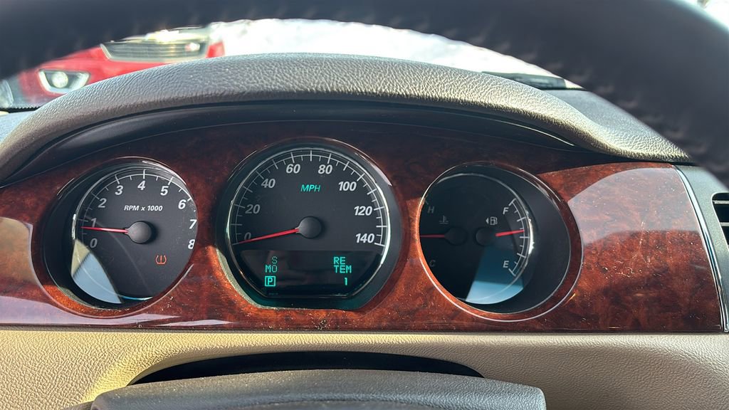 Used 2008 Buick Lucerne CXL w/ Driver Confidence Package image 16