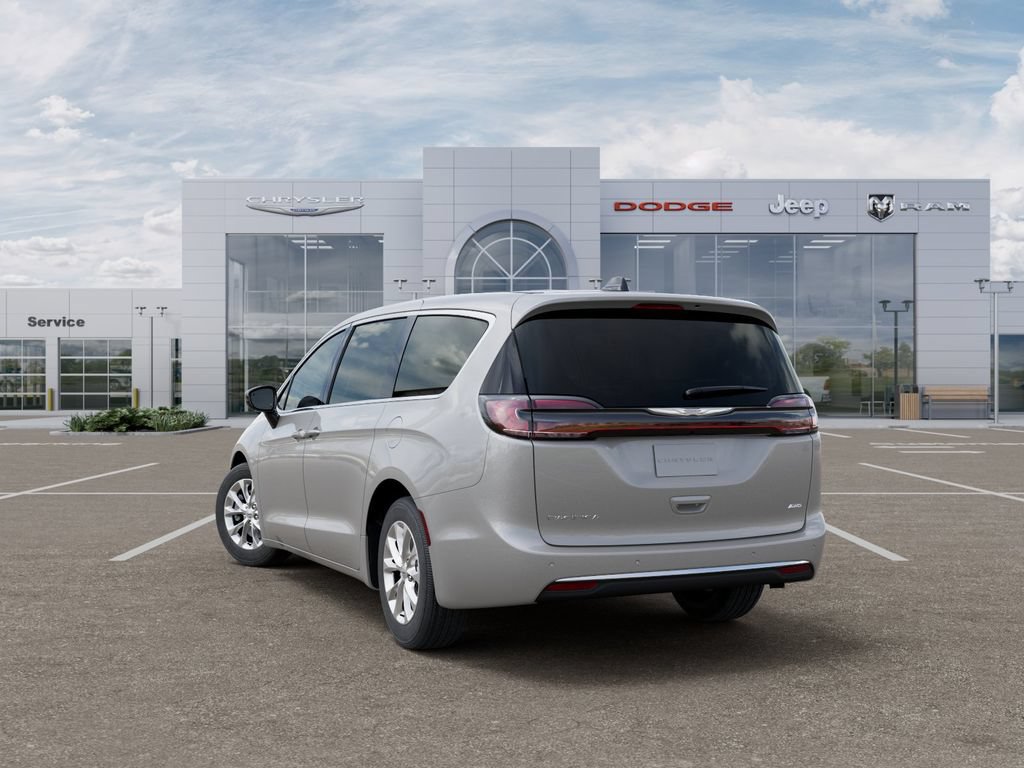 New 2026 Chrysler Pacifica Select AWD/4WD image 3