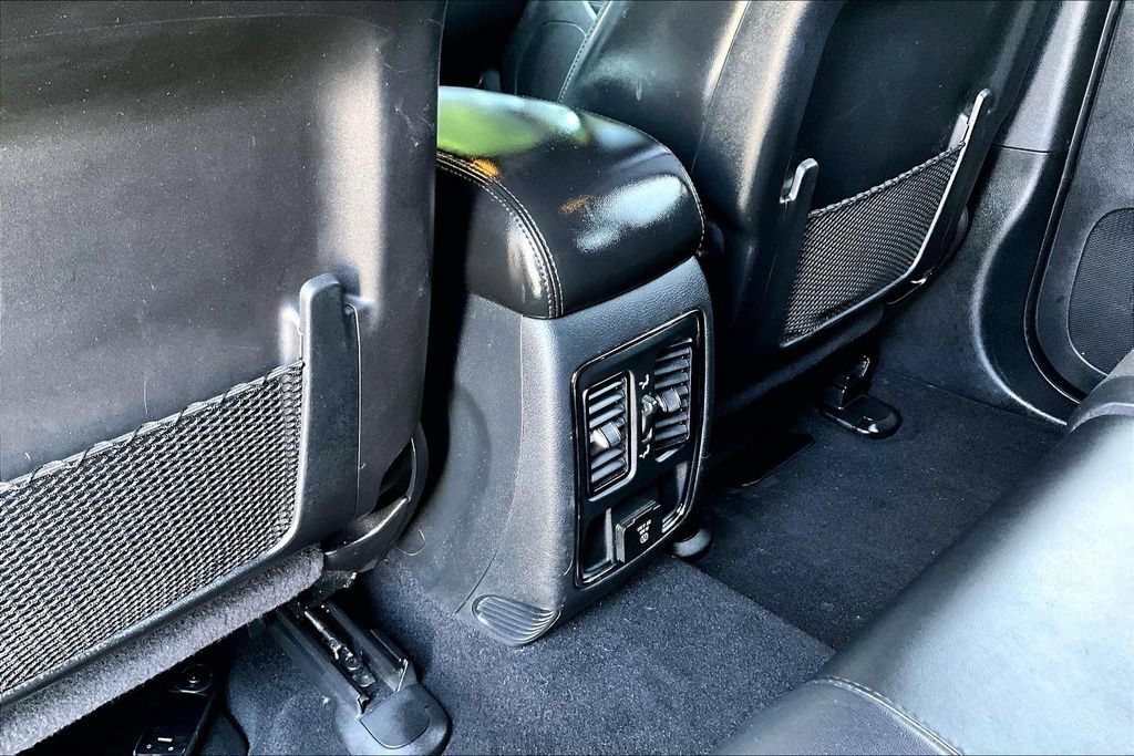 Used 2020 Jeep Grand Cherokee Altitude AWD/4WD image 10