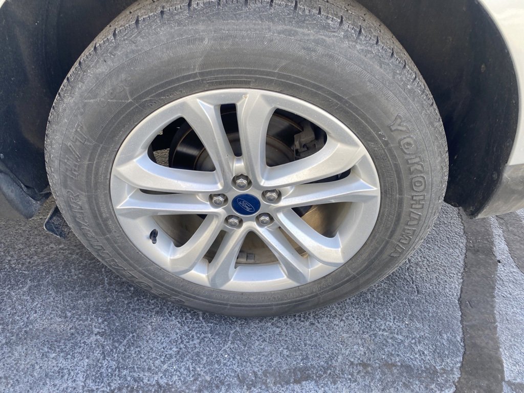 Used 2019 Ford Edge SEL w/ Equipment Group 201A image 28