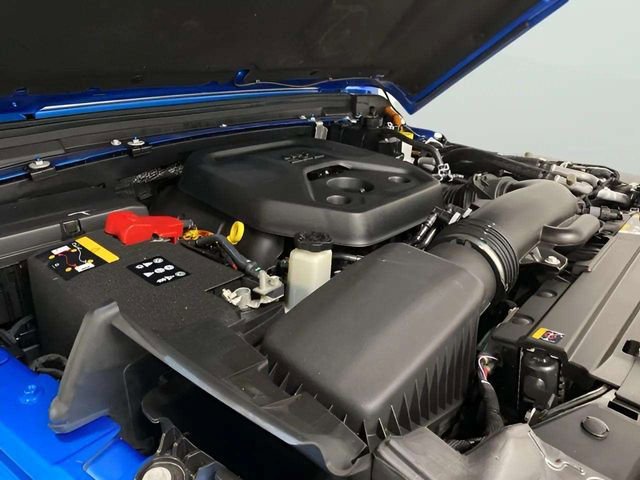Used 2024 Jeep Wrangler Unlimited AWD/4WD image 23