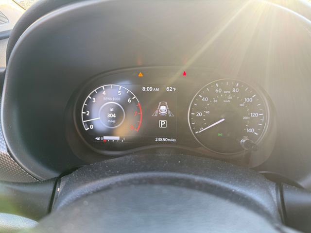 Used 2022 Nissan Kicks SV image 13