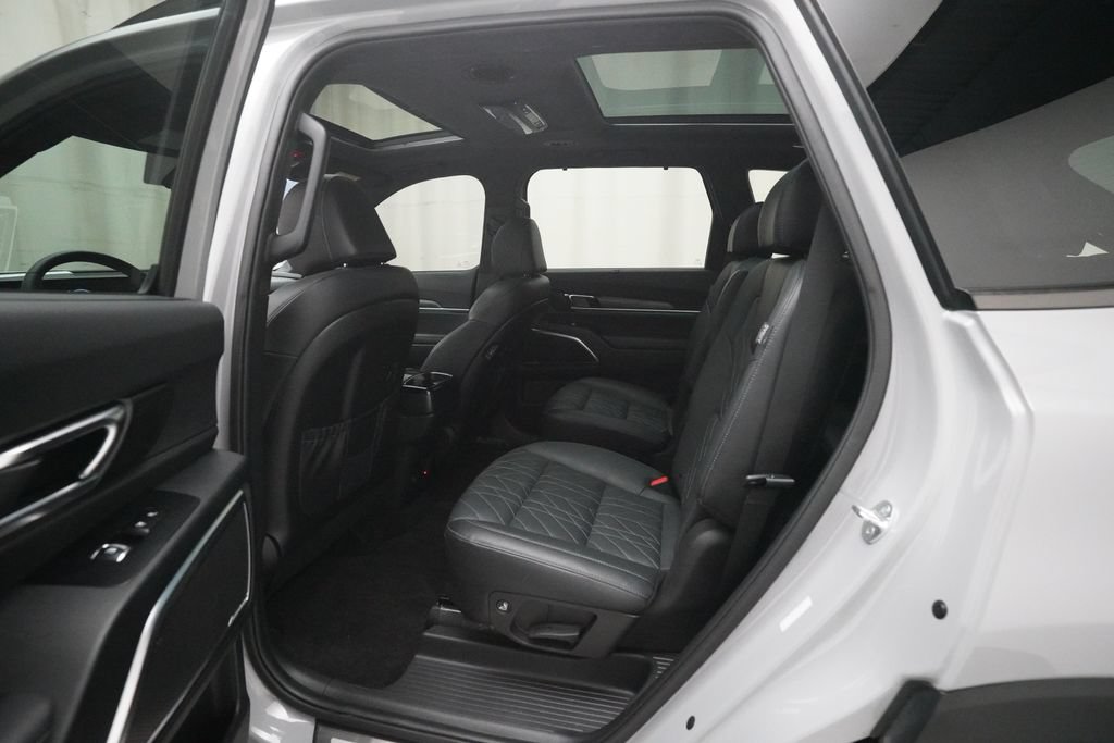 Used 2024 Kia Telluride SX Prestige X-Line AWD/4WD image 16