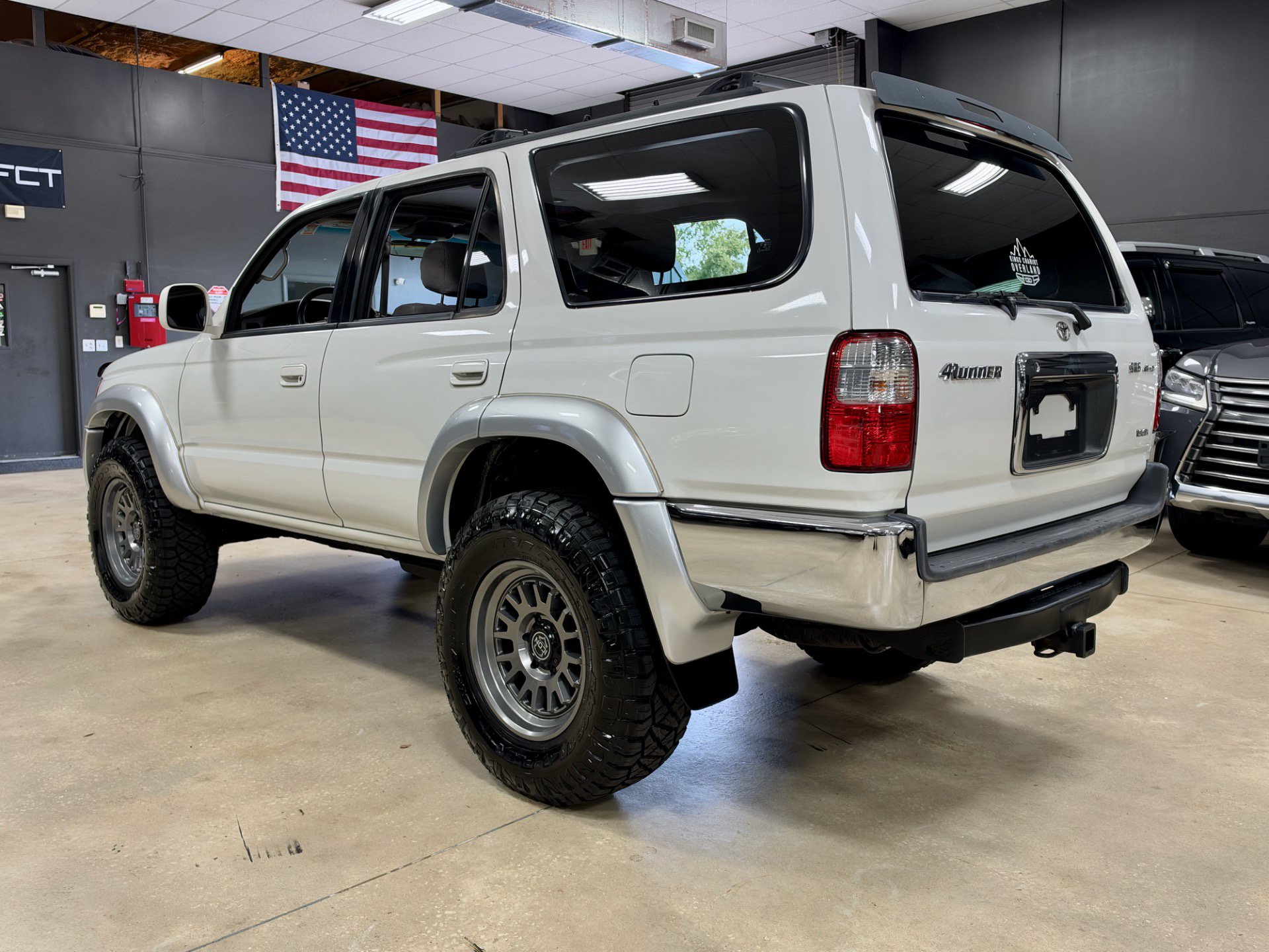 Used 2002 Toyota 4Runner SR5 w/ Upgrade Value Pkg 2 AWD/4WD image 9