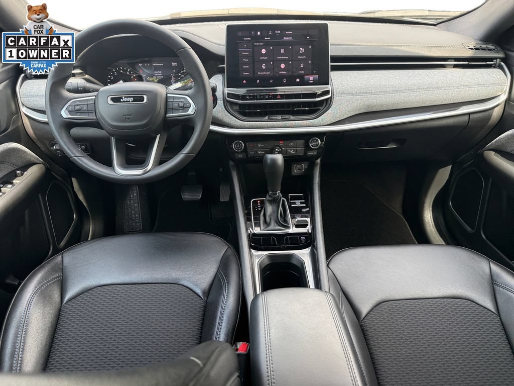 Used 2023 Jeep Compass Latitude AWD/4WD image 10