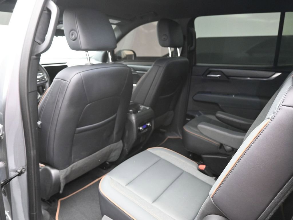 Used 2025 GMC Acadia AT4 w/ Super Cruise Package image 25