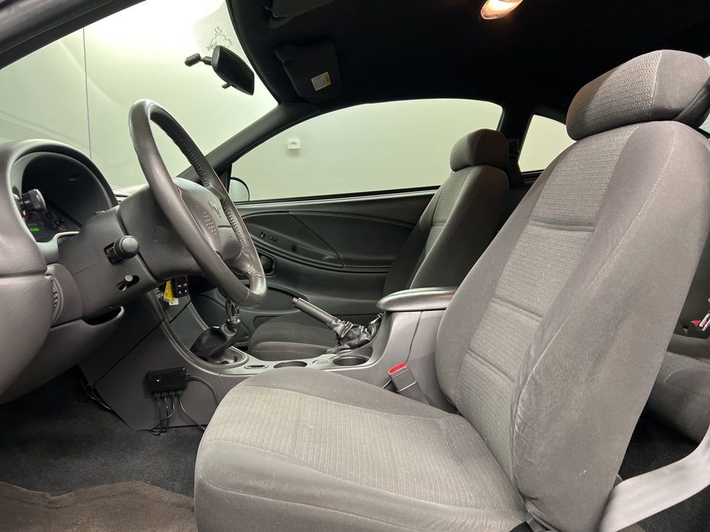 Used 2001 Ford Mustang Coupe image 21