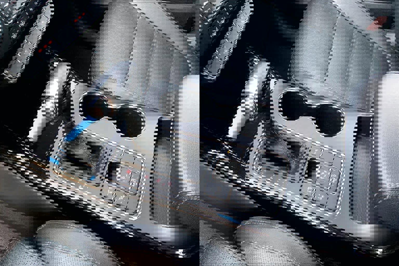 Used 2019 Kia Sorento SX image 17